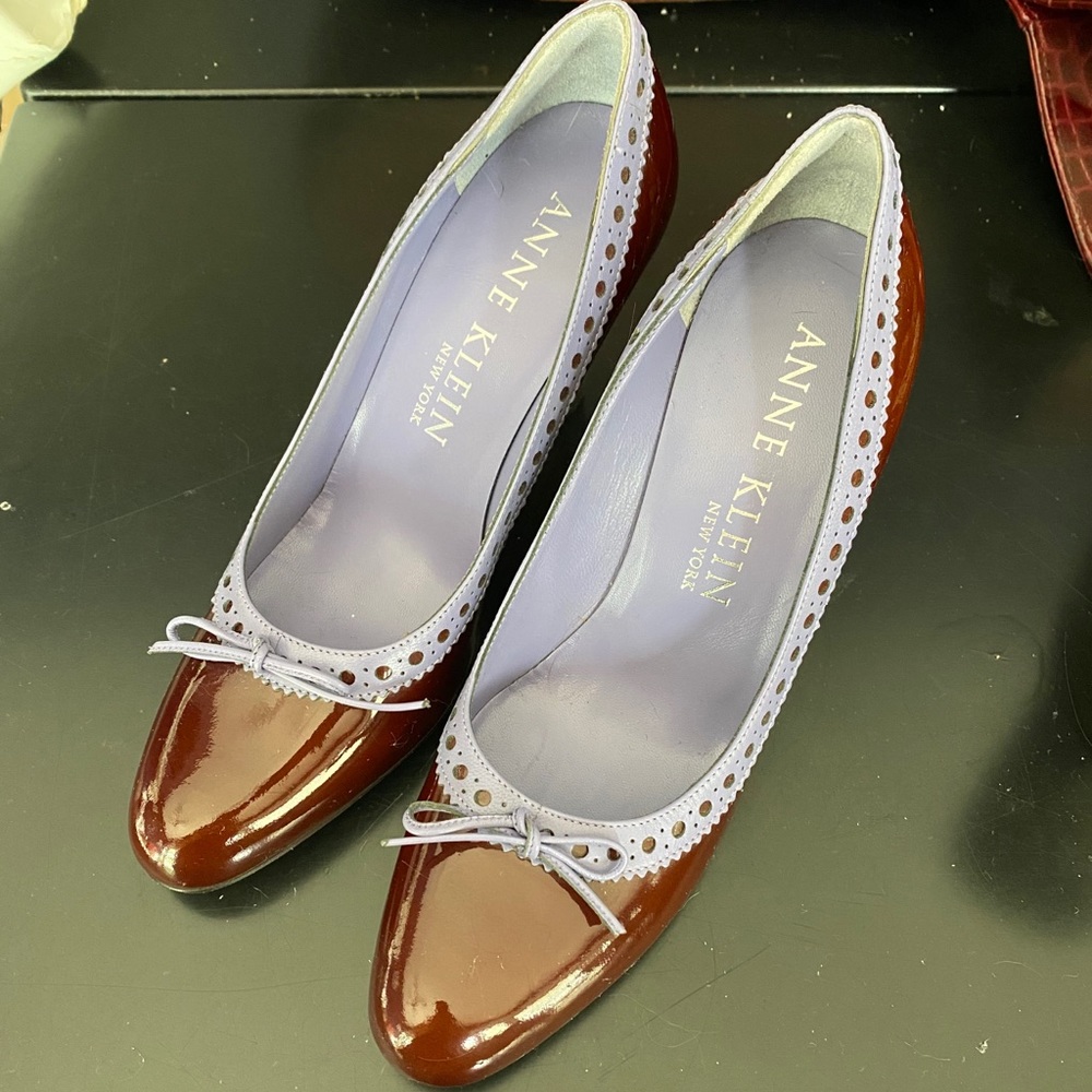 Ann Klein Pumps